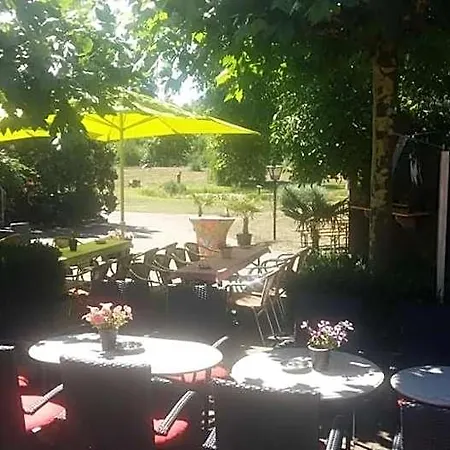 De Lindeboom Szálloda 3*