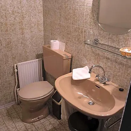 Szálloda De Lindeboom 3*