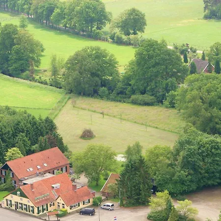 Отель De Lindeboom